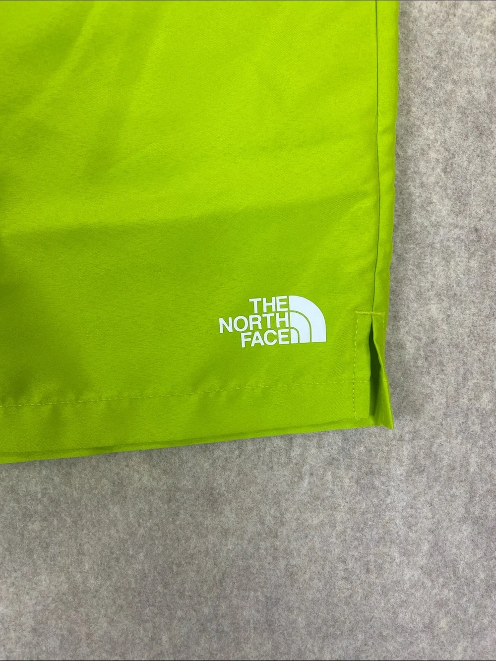 The North Face Adventure Creek Water Shorts Meadow Grass Green 7” S NWT
